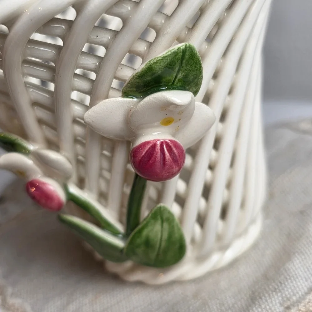 Handcrafted Lattice Ceramic Basket Flared Lady Slipper Belleek signed Vicente